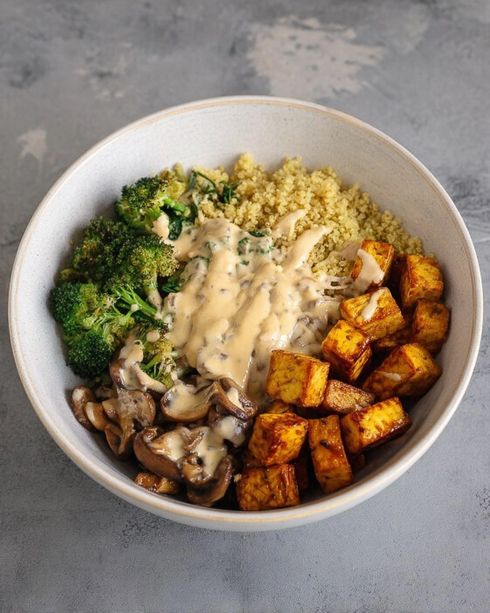 Hirse-Tofu-Bowl mit Tahini-Soße 106 Hirse-Tofu-Bowl mit Tahini-Soße