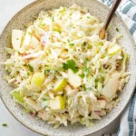 Krautsalat-mit-Apfel-und-Mayonnaise-Rezept