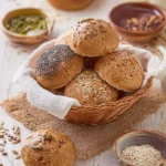 Luftige-Vollkornbroetchen-Rezept