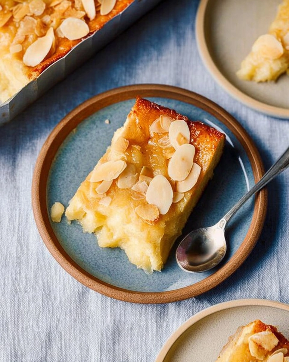 Saftiger Butterkuchen mit Pudding vom Blech