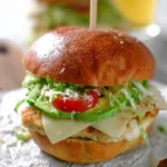 Caesar Chicken Sandwich mit Avocado, Tomate und Mozzarella 121 Caesar-Chicken-Sandwich-mit-Avocado-Tomate-und-Mozzarella-Rezept