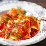 Ravioli-in-Tomatensosse-Rezept