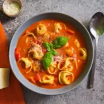 Schnelle Tomatensuppe mit Tortellini & Paprika 116 Schnelle-Tomatensuppe-mit-Tortellini-Paprika-Rezept