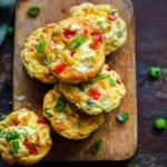 Eiermuffins-mit-Gemuese-und-Huettenkaese-Rezept