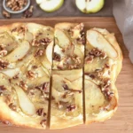 Flammkuchen mit Ziegenkäse, Birne & Walnüssen 91 Flammkuchen-mit-Ziegenkaese-Birne-Walnuessen-Rezept