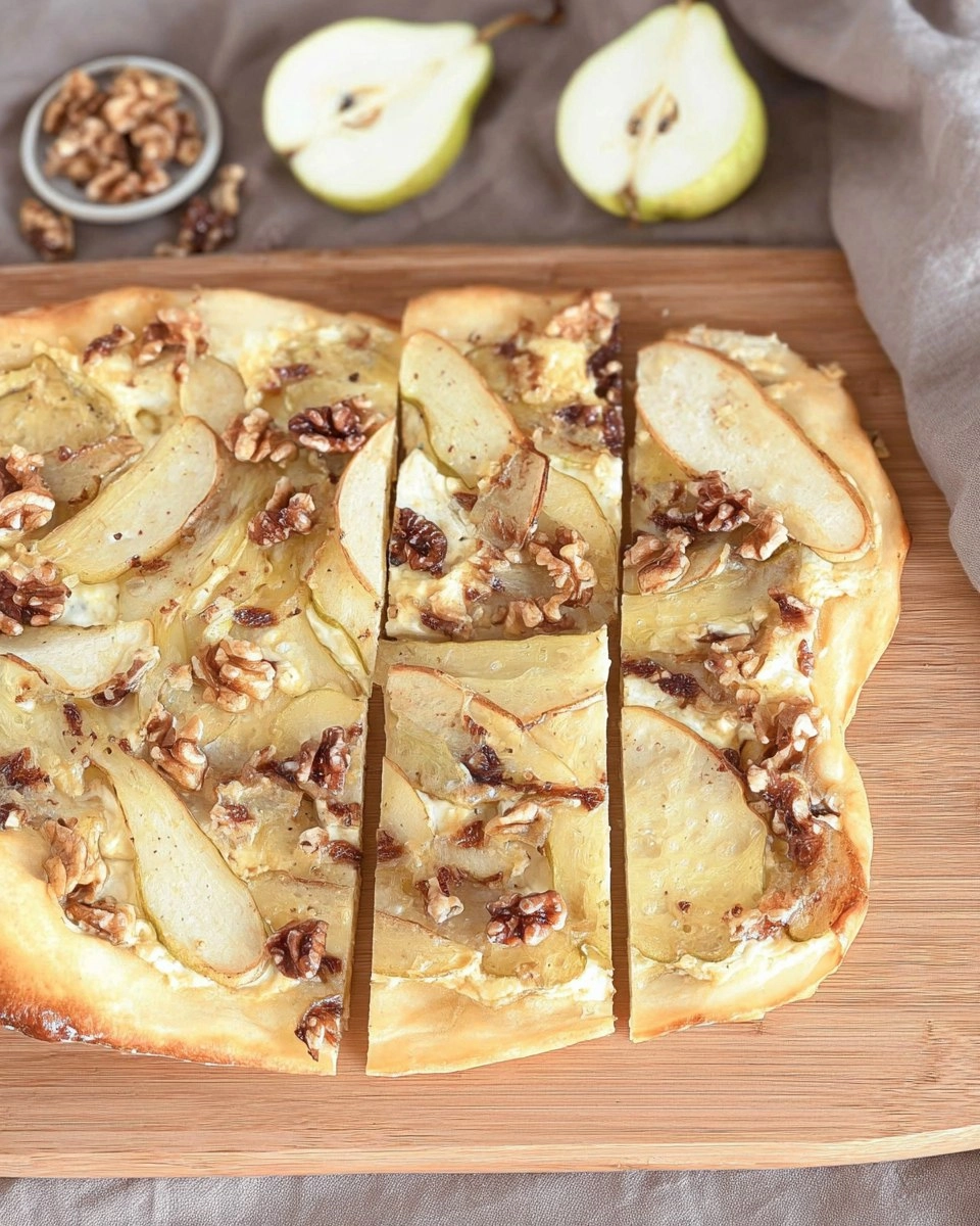 Flammkuchen mit Ziegenkäse, Birne & Walnüssen 89 Flammkuchen mit Ziegenkäse, Birne & Walnüssen