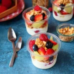 Obstsalat-Toepfchen-mit-Skyr-Rezept