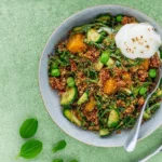 Crispy-Quinoa-Salad-Bowl-Rezept